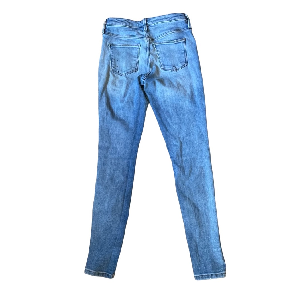 Universal Thread Distressed Thread Jeans Size 6 / 28R - Picture 4 of 12